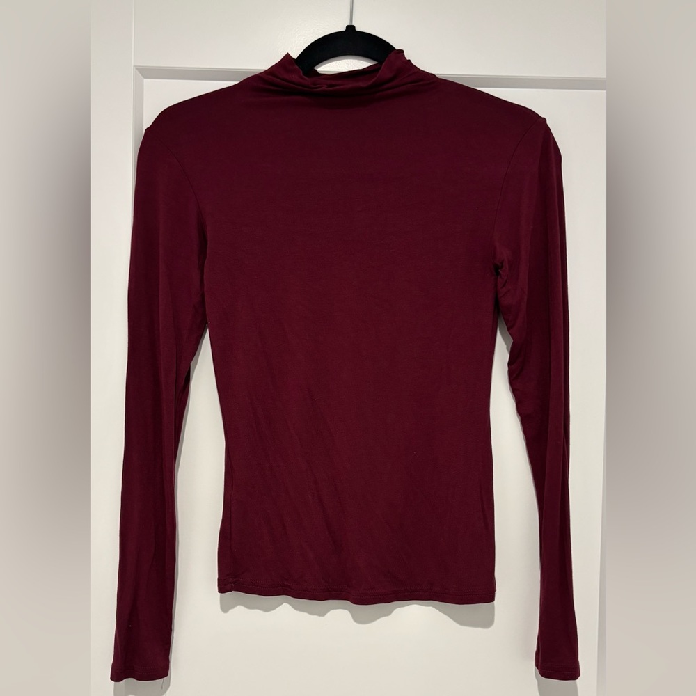 Women's Long Sleeve Burgundy Top